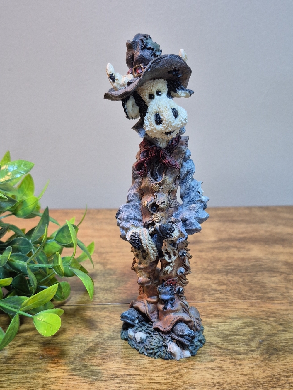 BOYDS BEARS & FRIENDS 1995 'Elmo Tex Beefcake' Rustic Cow Figurine Style 2853